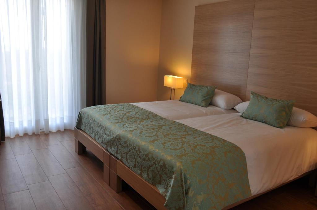 Hotel MedinaSalim Medinaceli Cameră foto